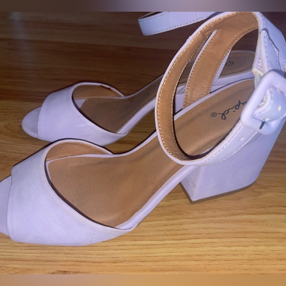 Violet Purple Chunky Open Toe Heel - Picture 2 of 3